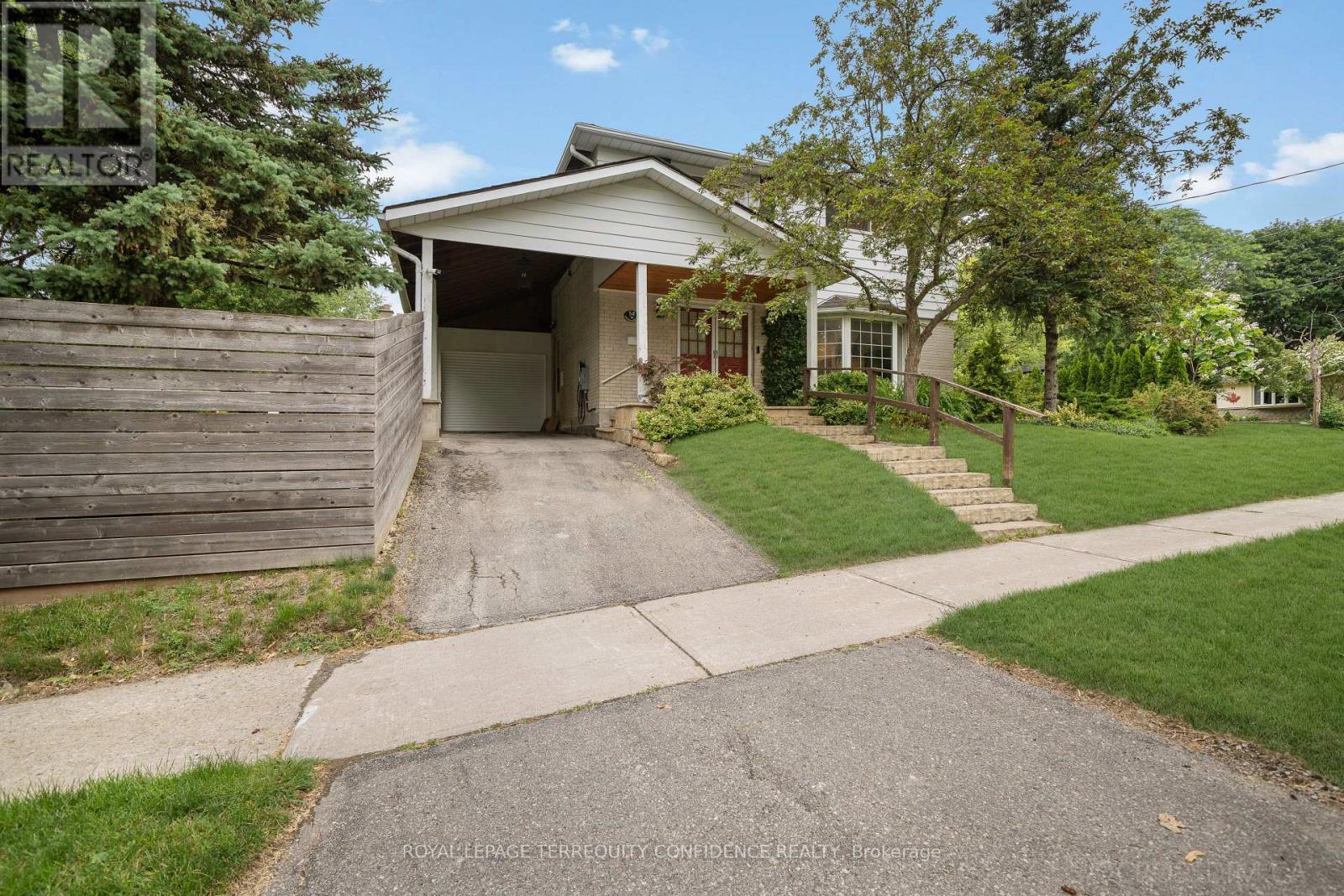 58 SHIPPIGAN CRESCENT - 39