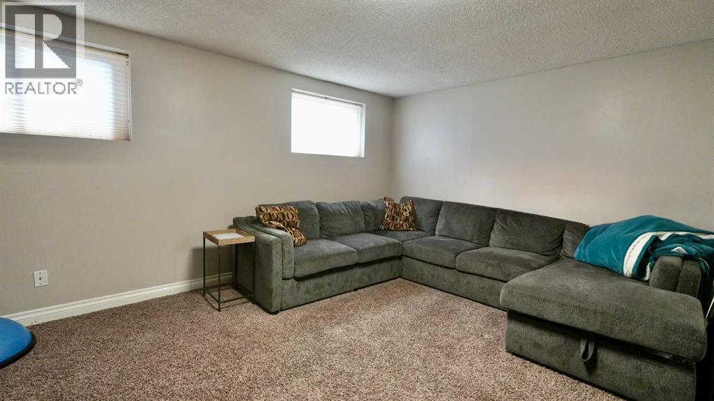 8101 103 Avenue - 35