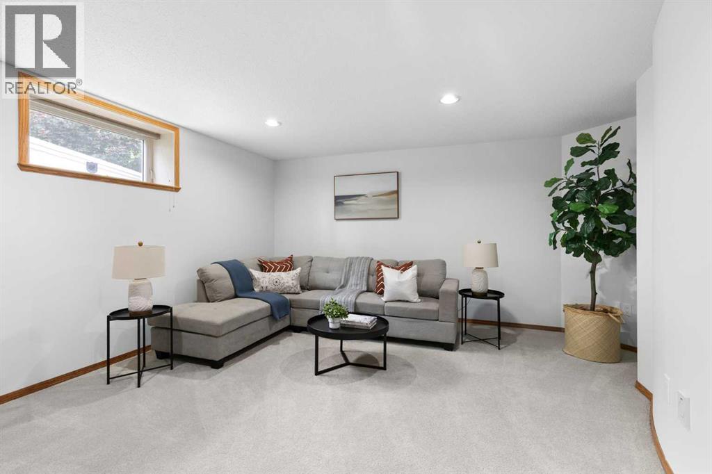 23 Chinook Place SW — photo 38