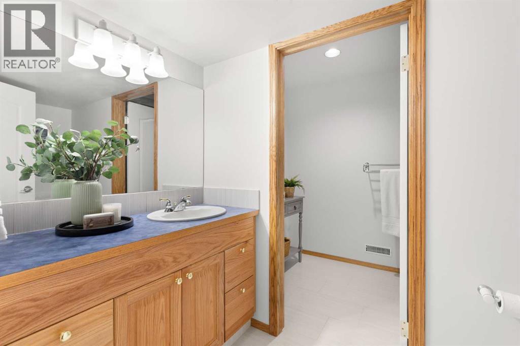 23 Chinook Place SW — photo 43