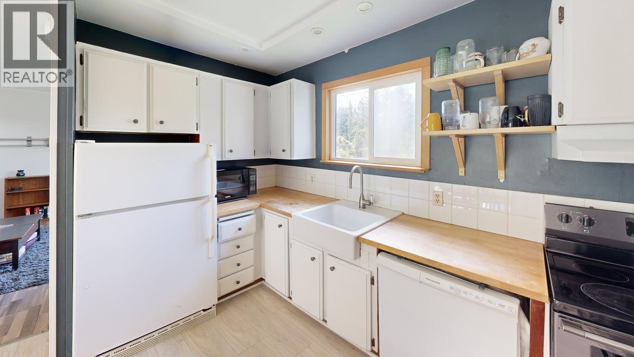 601 Lapp Road - 11