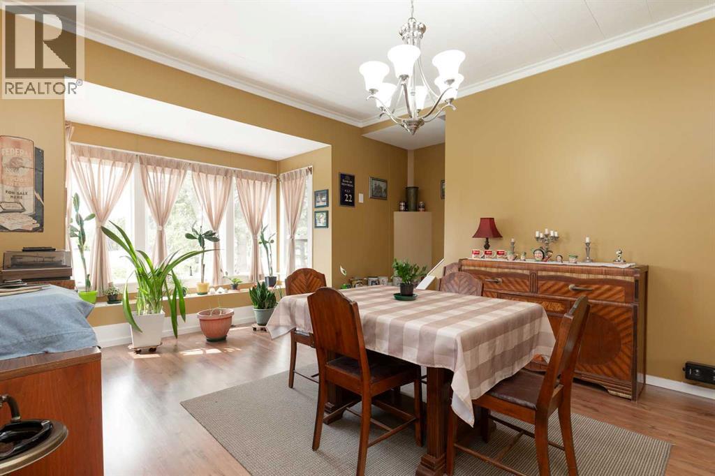 606 5 Street - 8