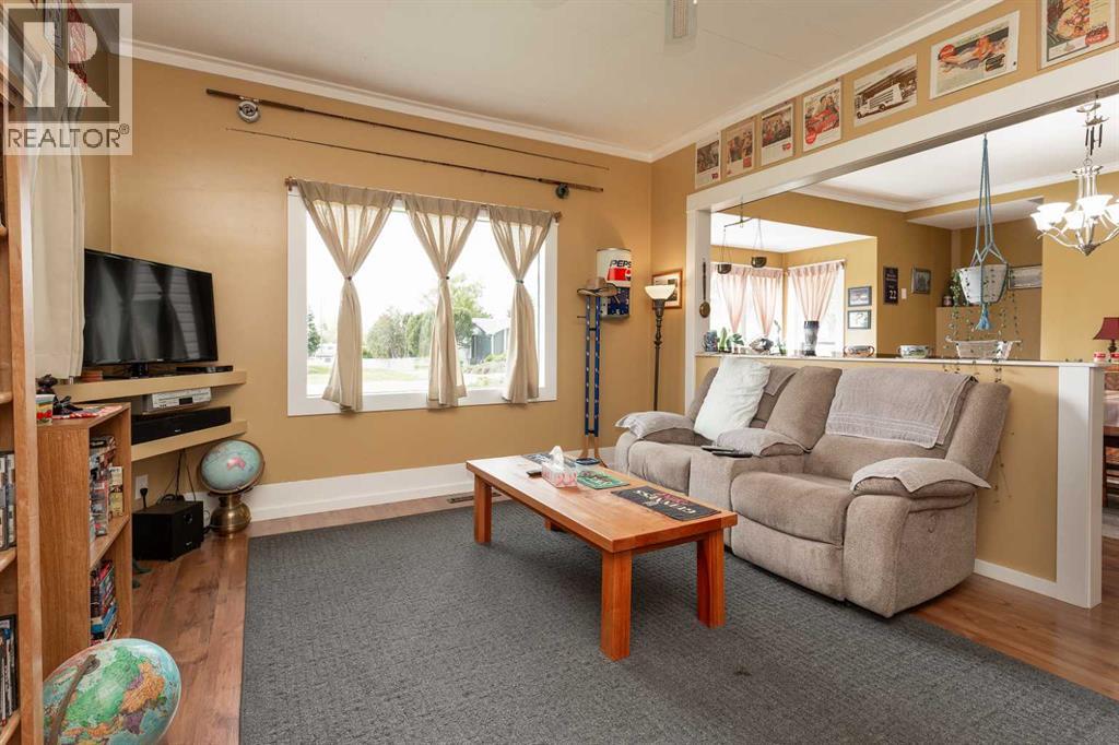 606 5 Street - 5