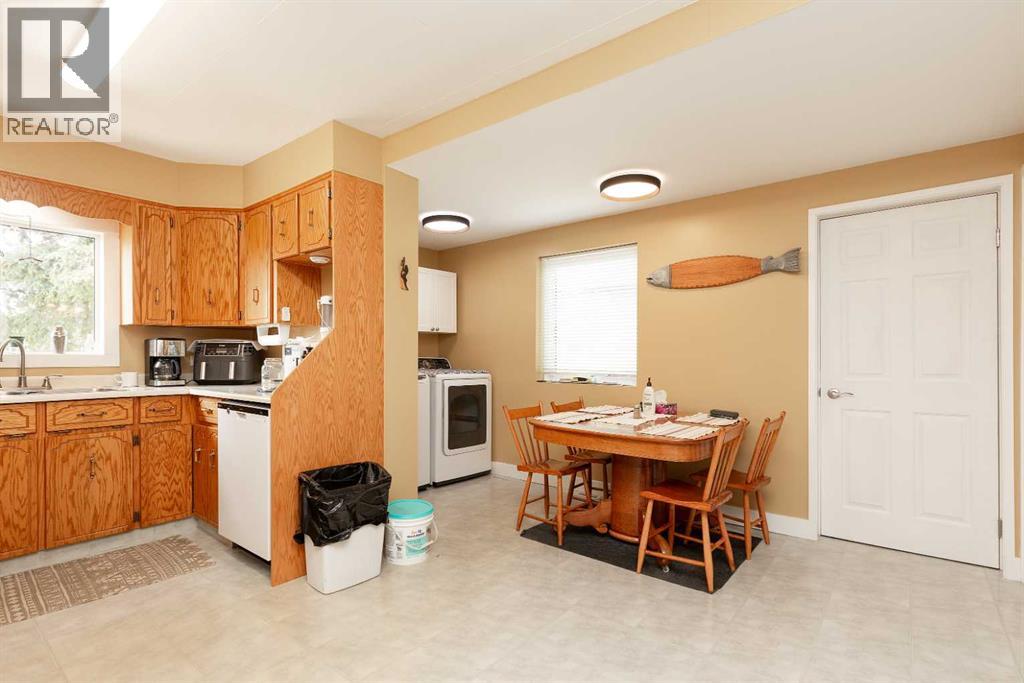 606 5 Street - 11