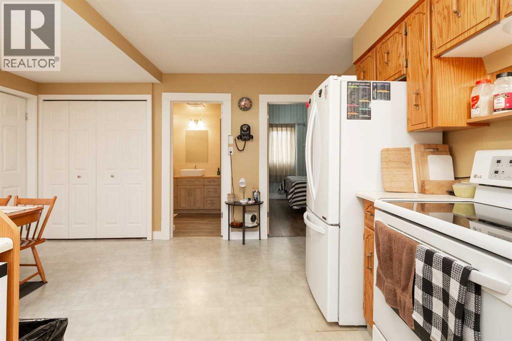 606 5 Street - 14