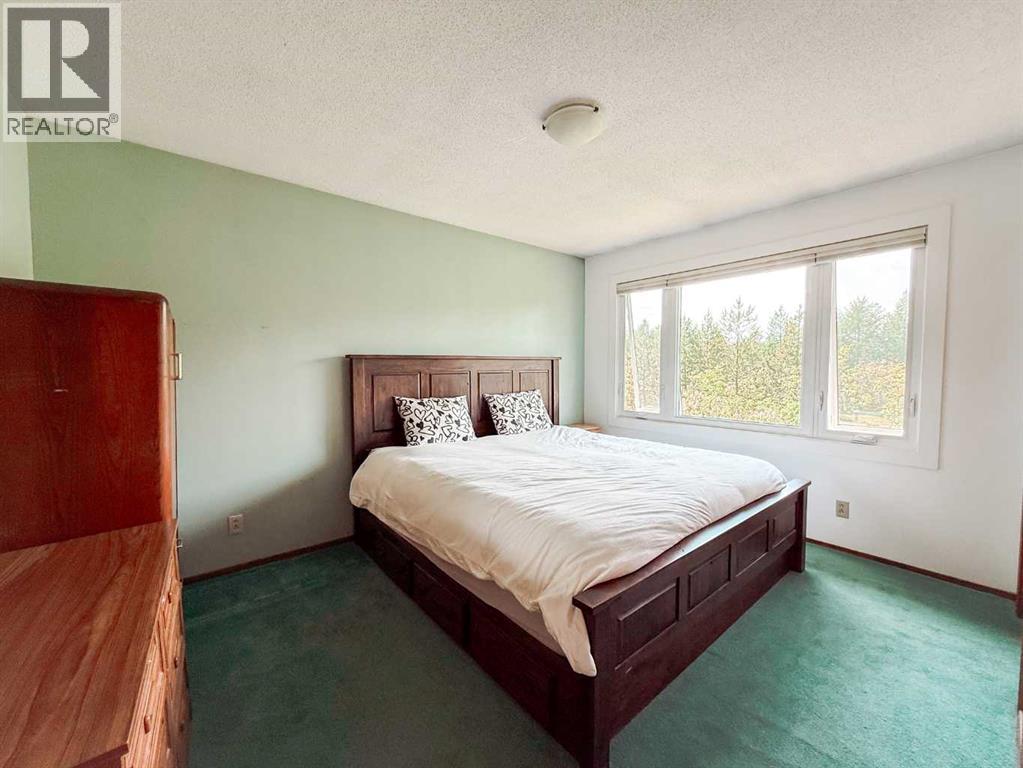 80102 HWY 725 — photo 15