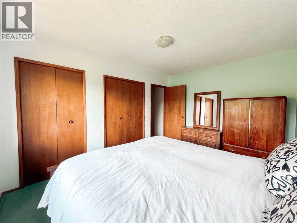 80102 HWY 725 — photo 16