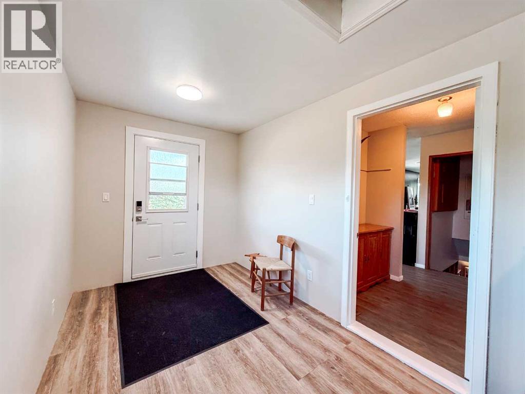 80102 HWY 725 — photo 23