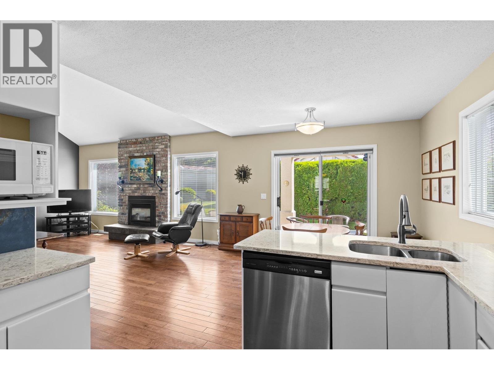 111 650 Lexington Drive, Kelowna
