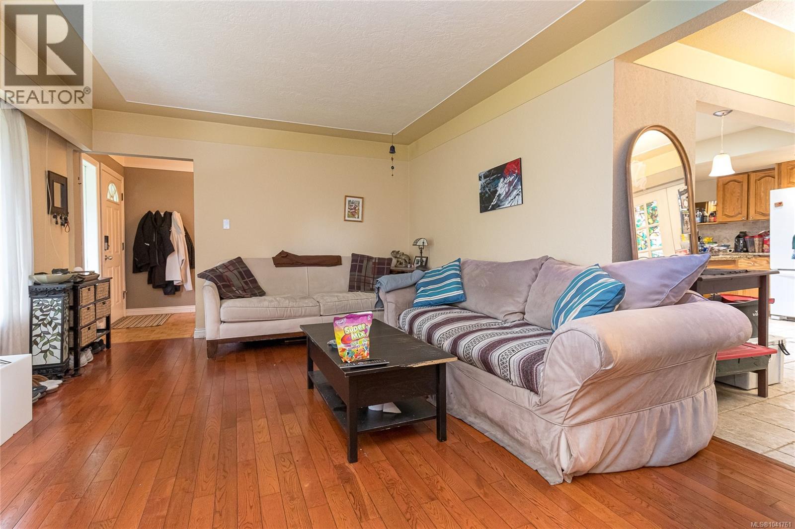 4021 Glanford Ave - 5