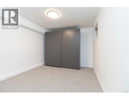 4021 Glanford Ave, Saanich, BC V8Z3Z7 Photo 23