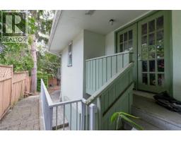 4021 Glanford Ave, Saanich, BC V8Z3Z7 Photo 26