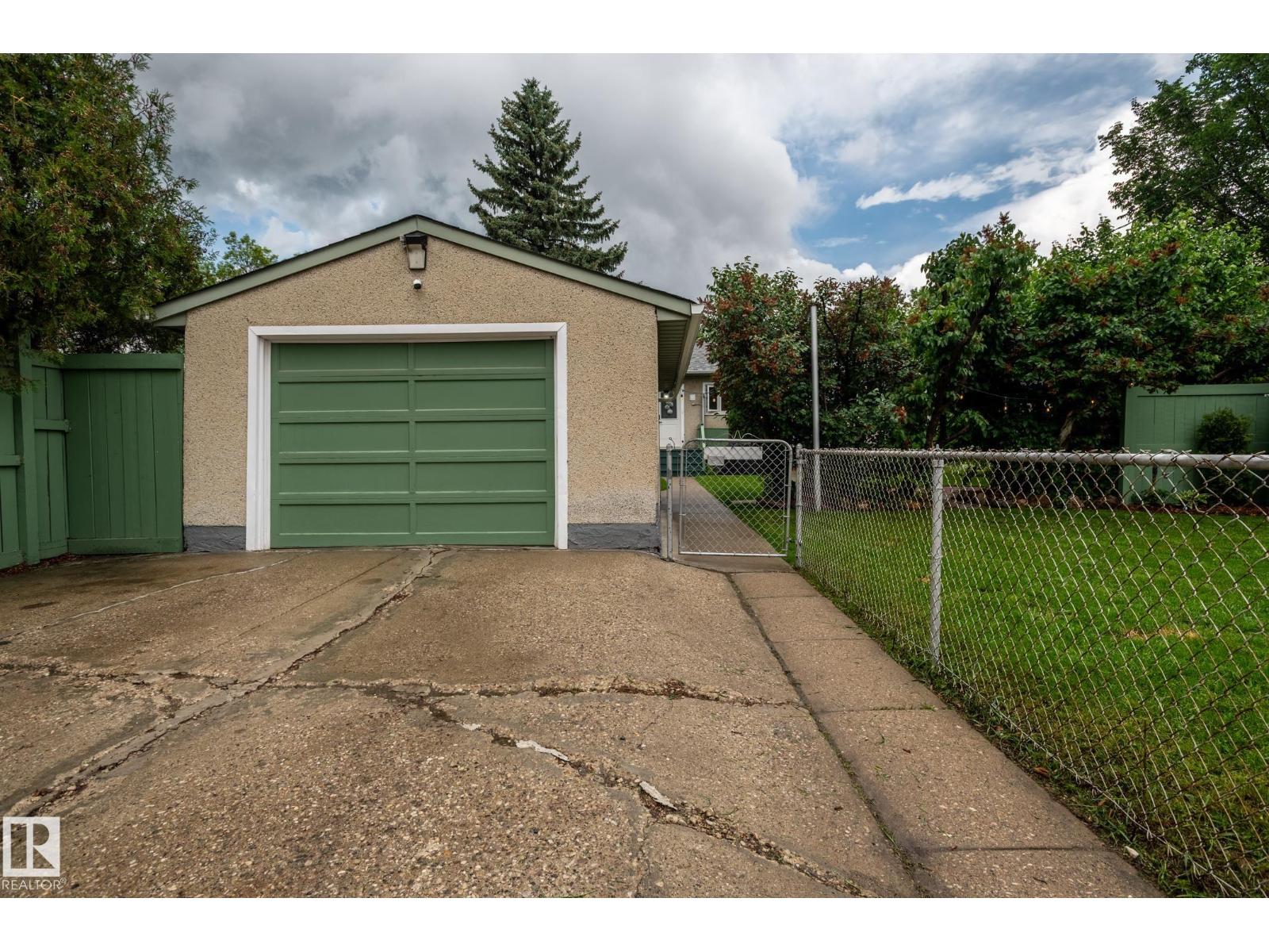 13007 124 AV NW - 64