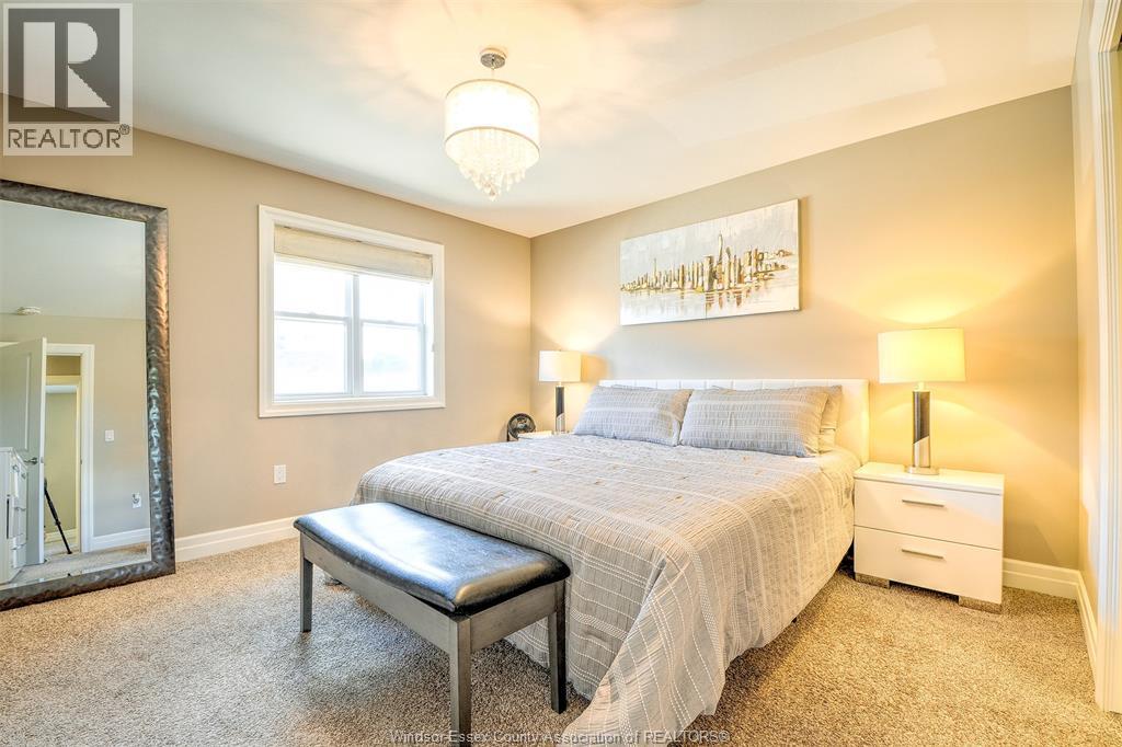 #112 8475 WYANDOTTE STREET East - Image 16