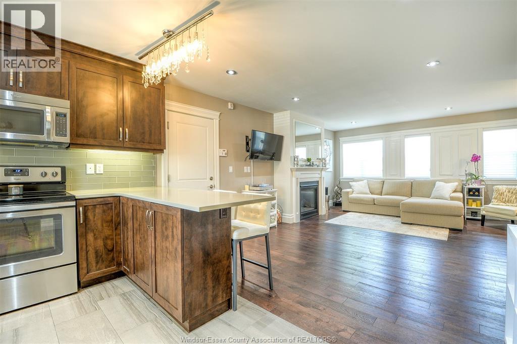 #112 8475 WYANDOTTE STREET East - Image 8