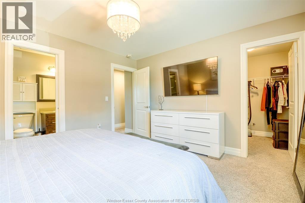 #112 8475 WYANDOTTE STREET East - 17