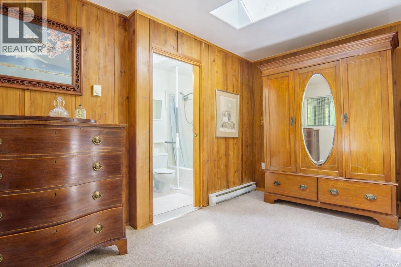 1334 Chesterman Beach Rd - 22