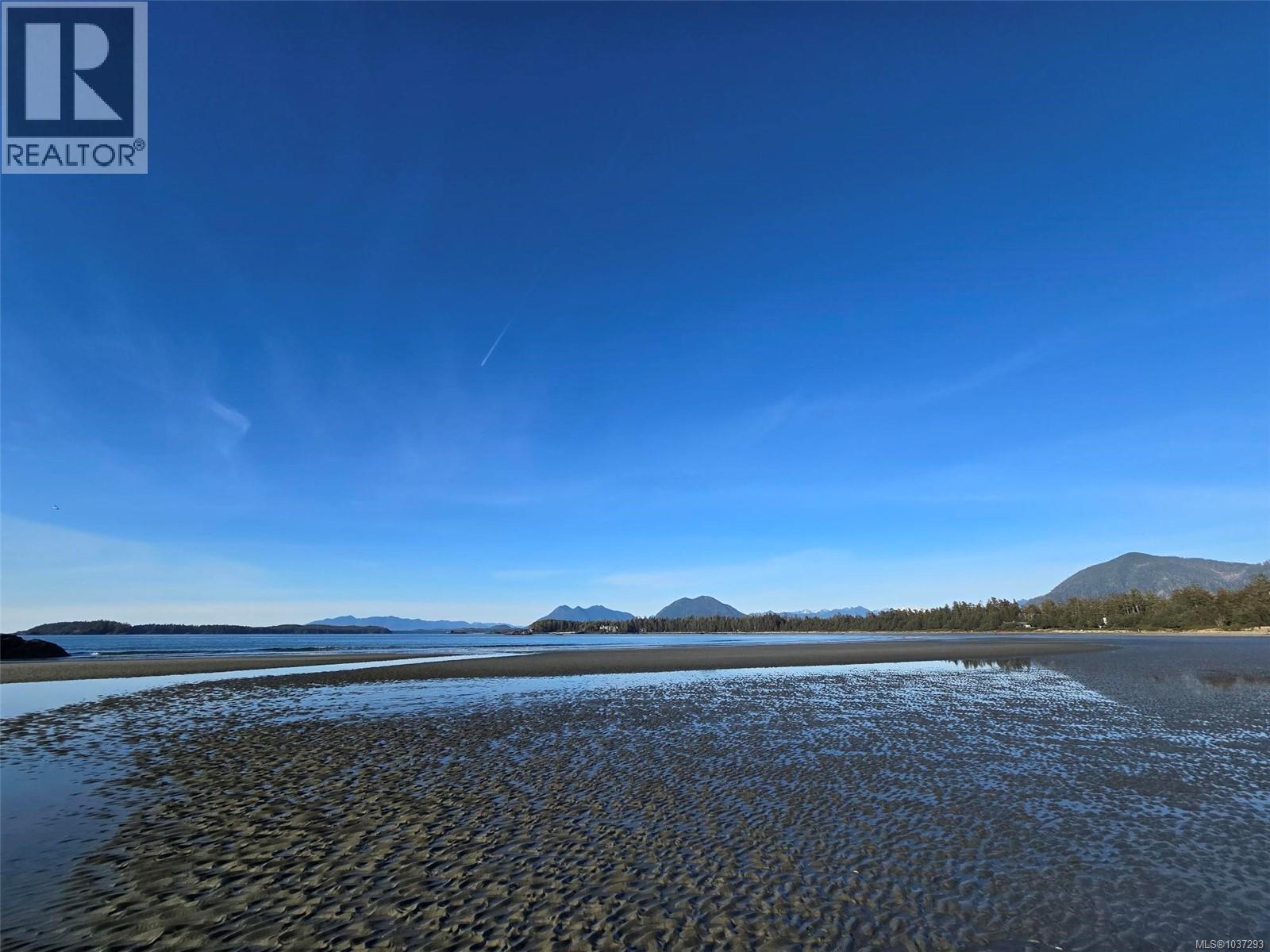 1334 Chesterman Beach Rd - 39