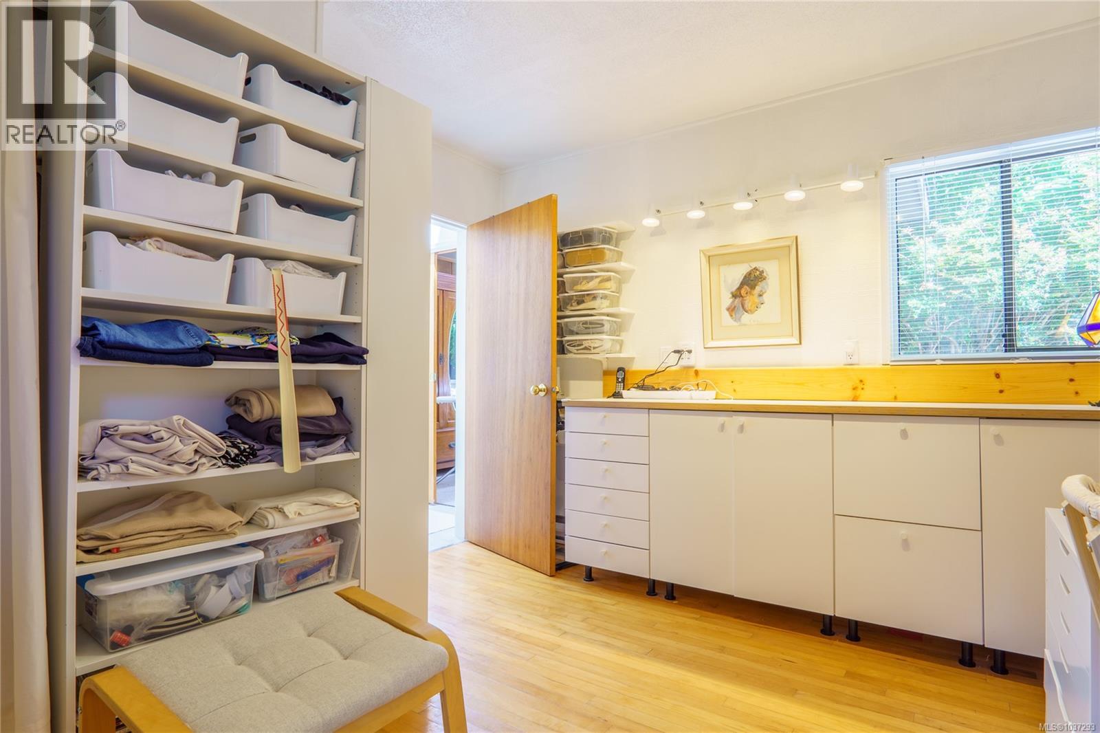 1334 Chesterman Beach Rd - 18