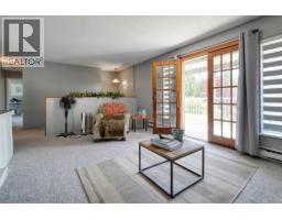 10022 Rolley Crescent, Maple Ridge, BC V2W1J9 Photo 11