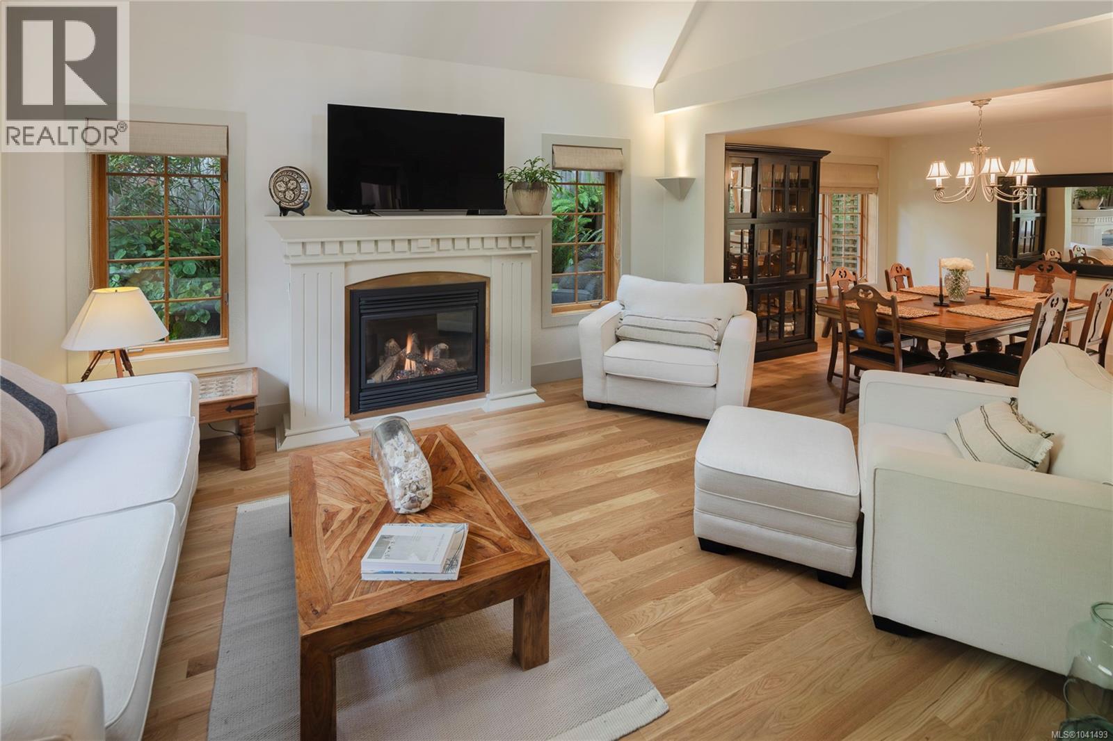 586 Island Rd - 3