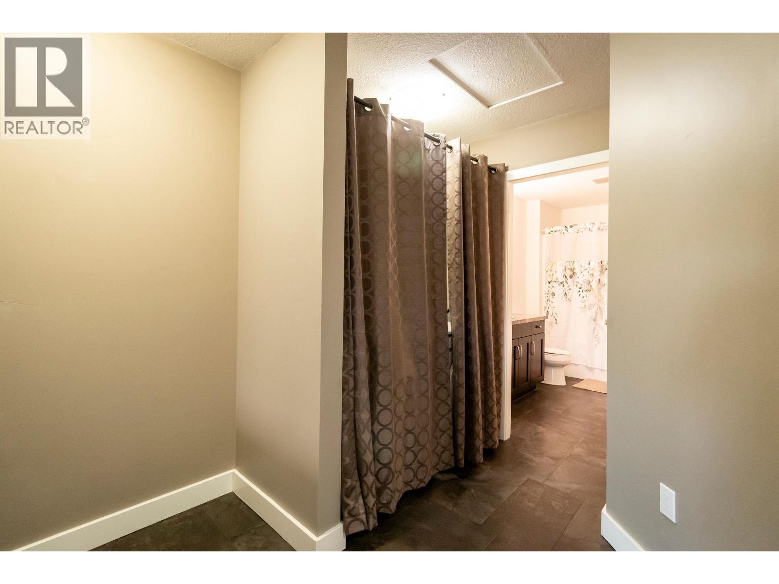 #3 10223 98 AVENUE - 19