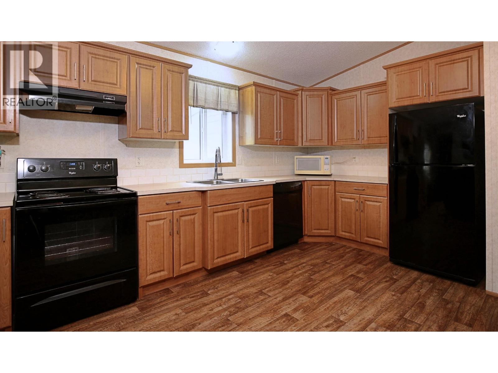 3165 NIQUIDET STREET, Horsefly
