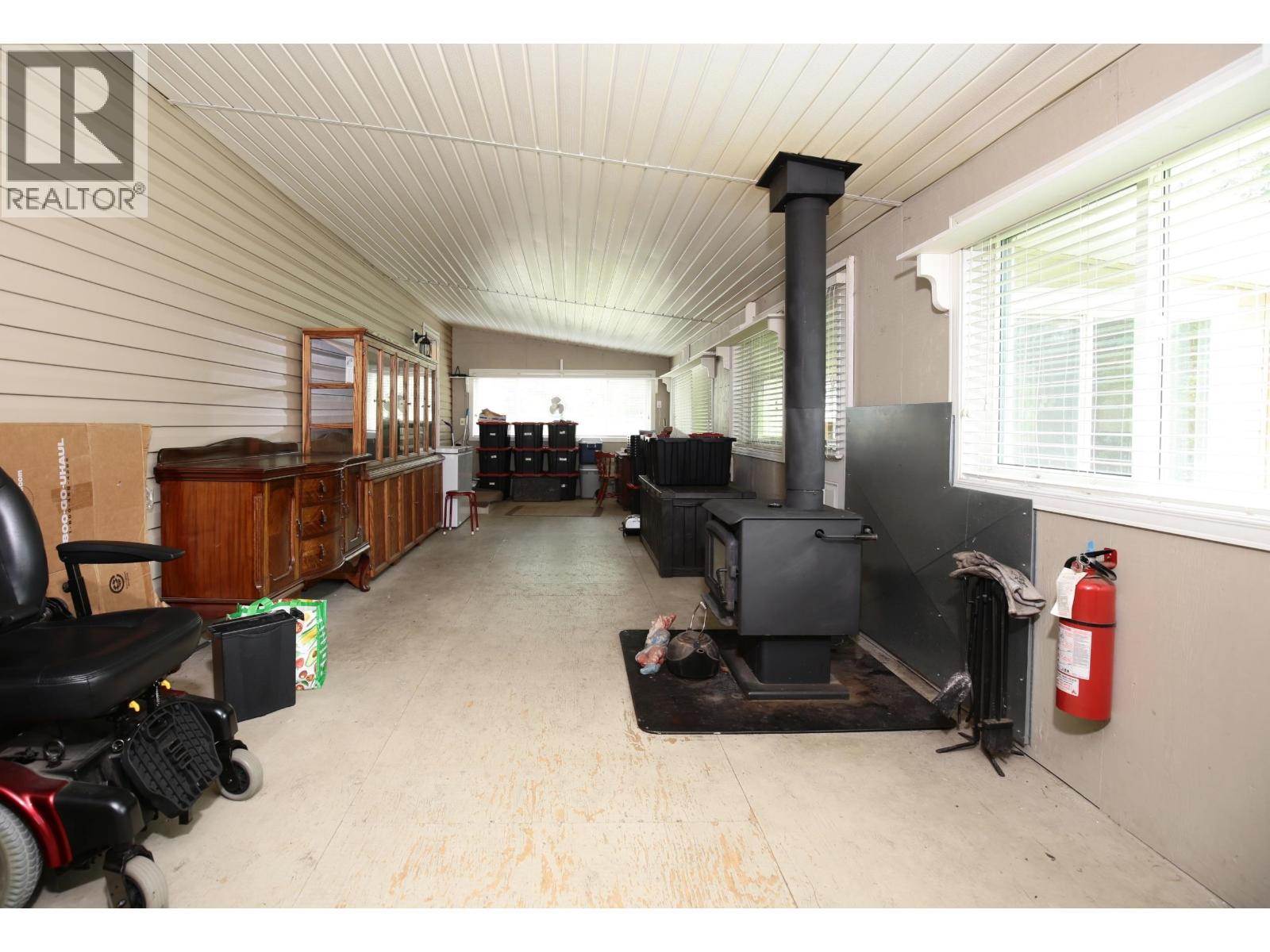 3165 NIQUIDET STREET, Horsefly