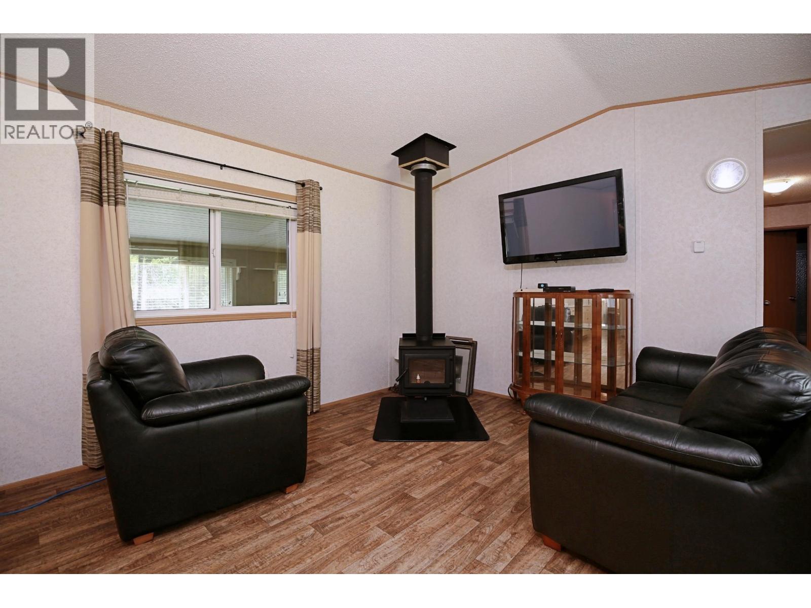 3165 NIQUIDET STREET, Horsefly