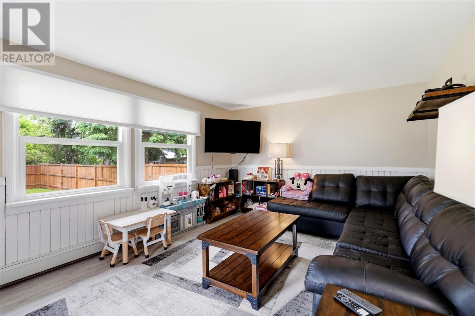 309 Whitney AVE - 14