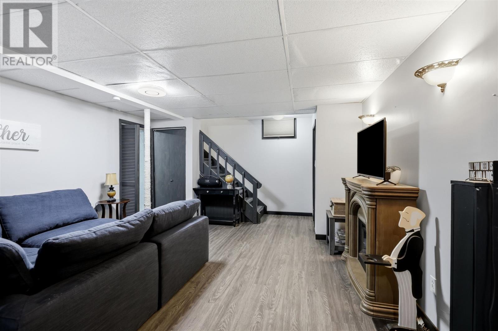 309 Whitney AVE - 29
