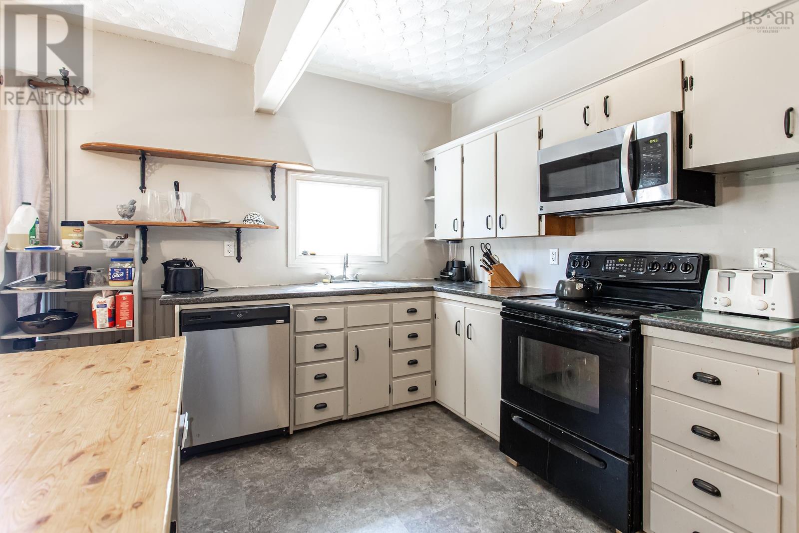 540 Main Street - 18