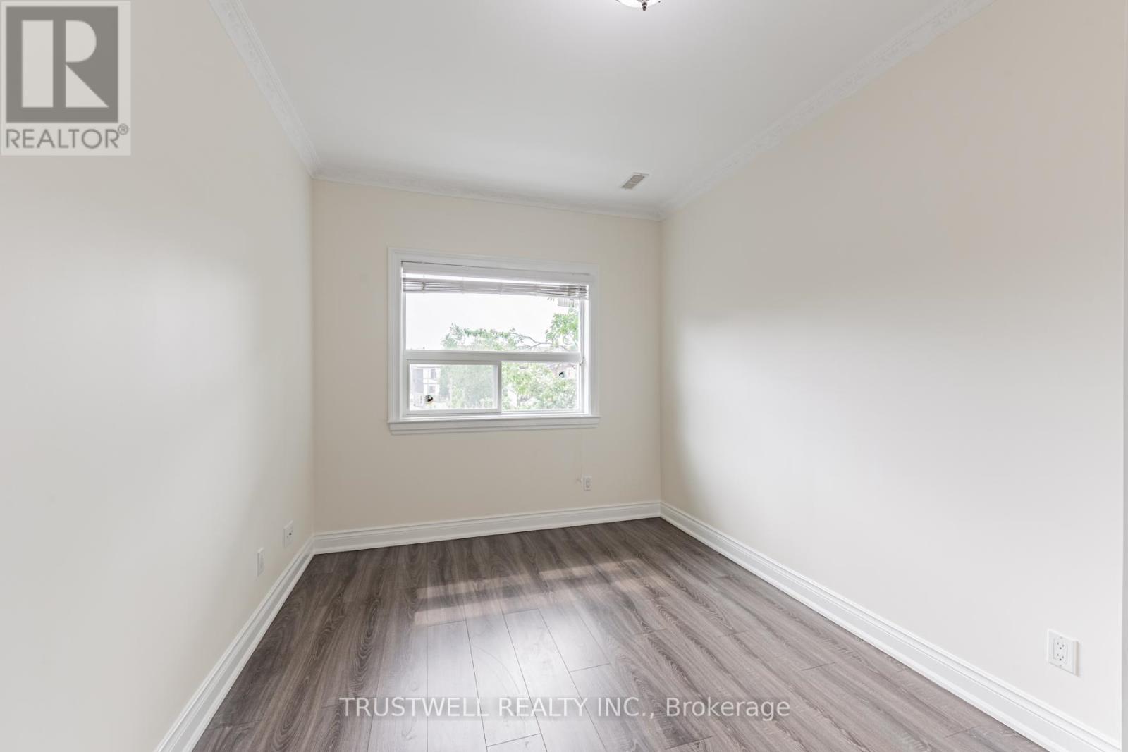 142 BORDEN STREET - 22