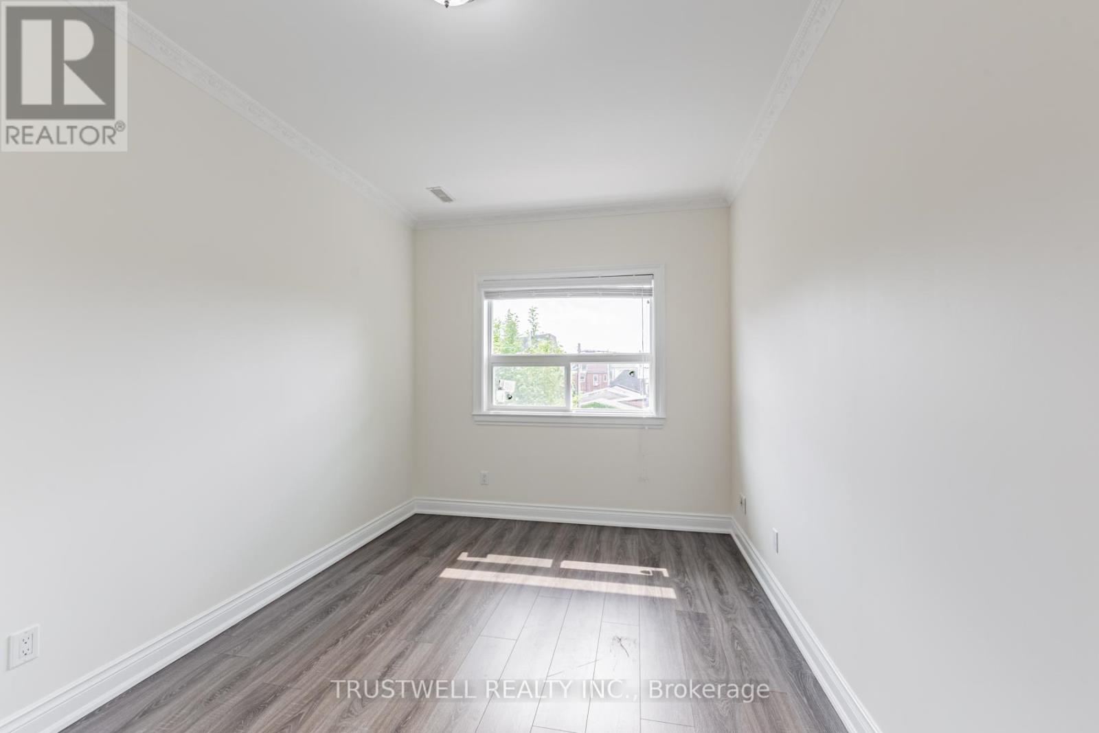 142 BORDEN STREET - 19