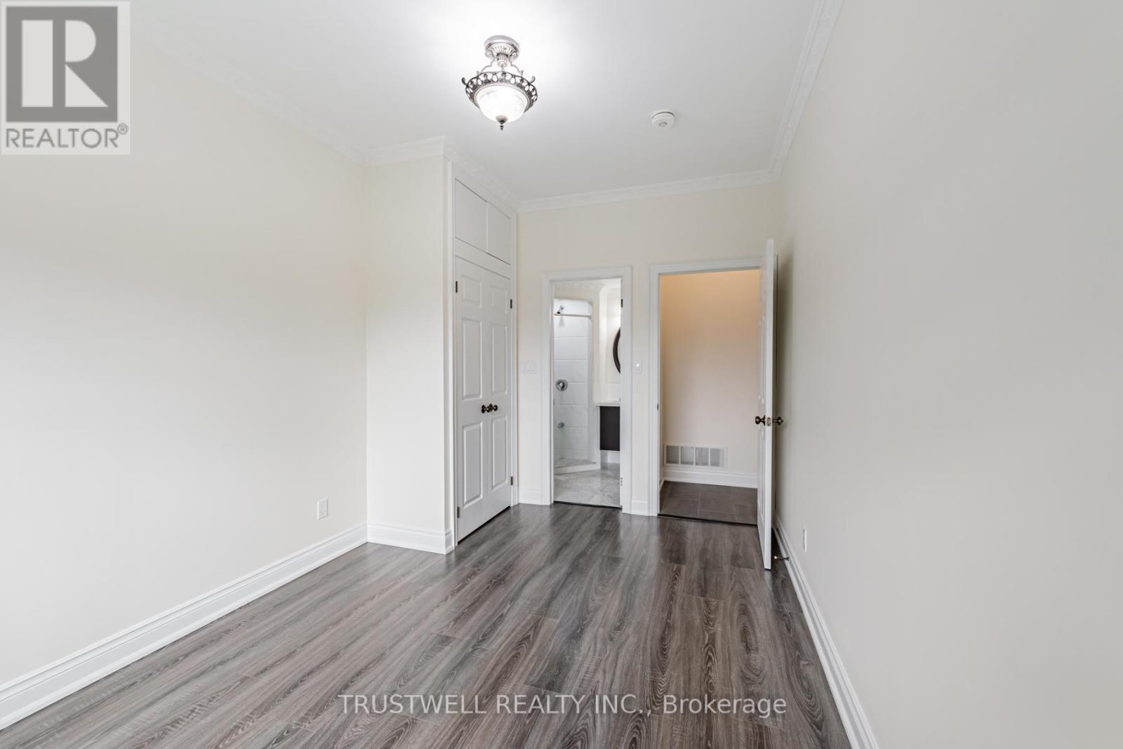 142 BORDEN STREET - 23
