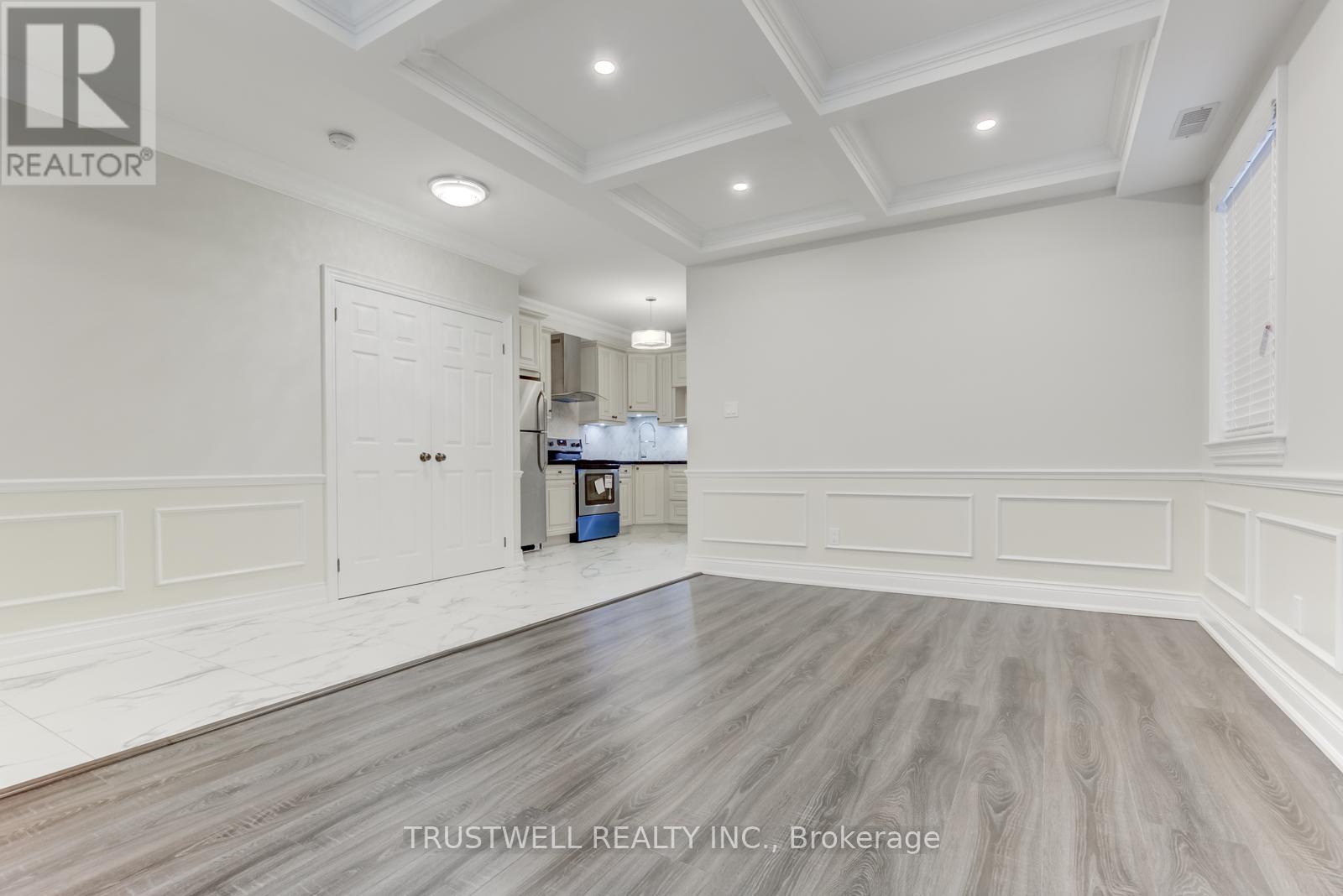 142 BORDEN STREET - 27