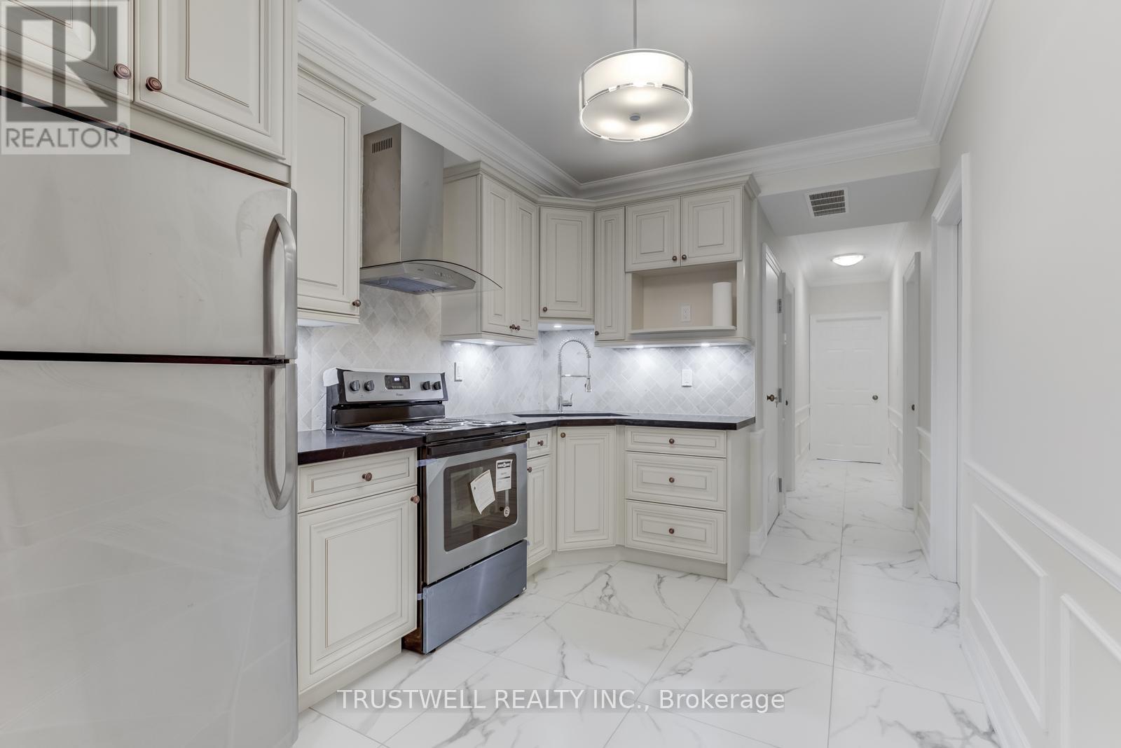 142 BORDEN STREET - 29