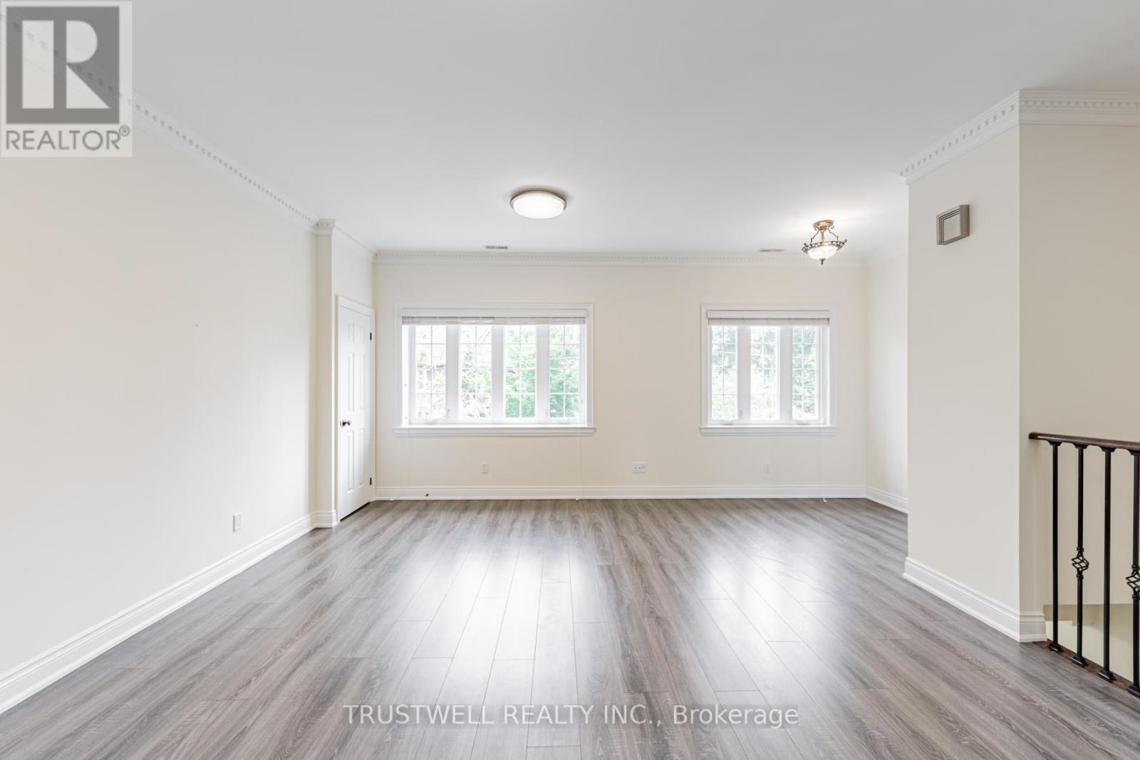 142 BORDEN STREET - 6
