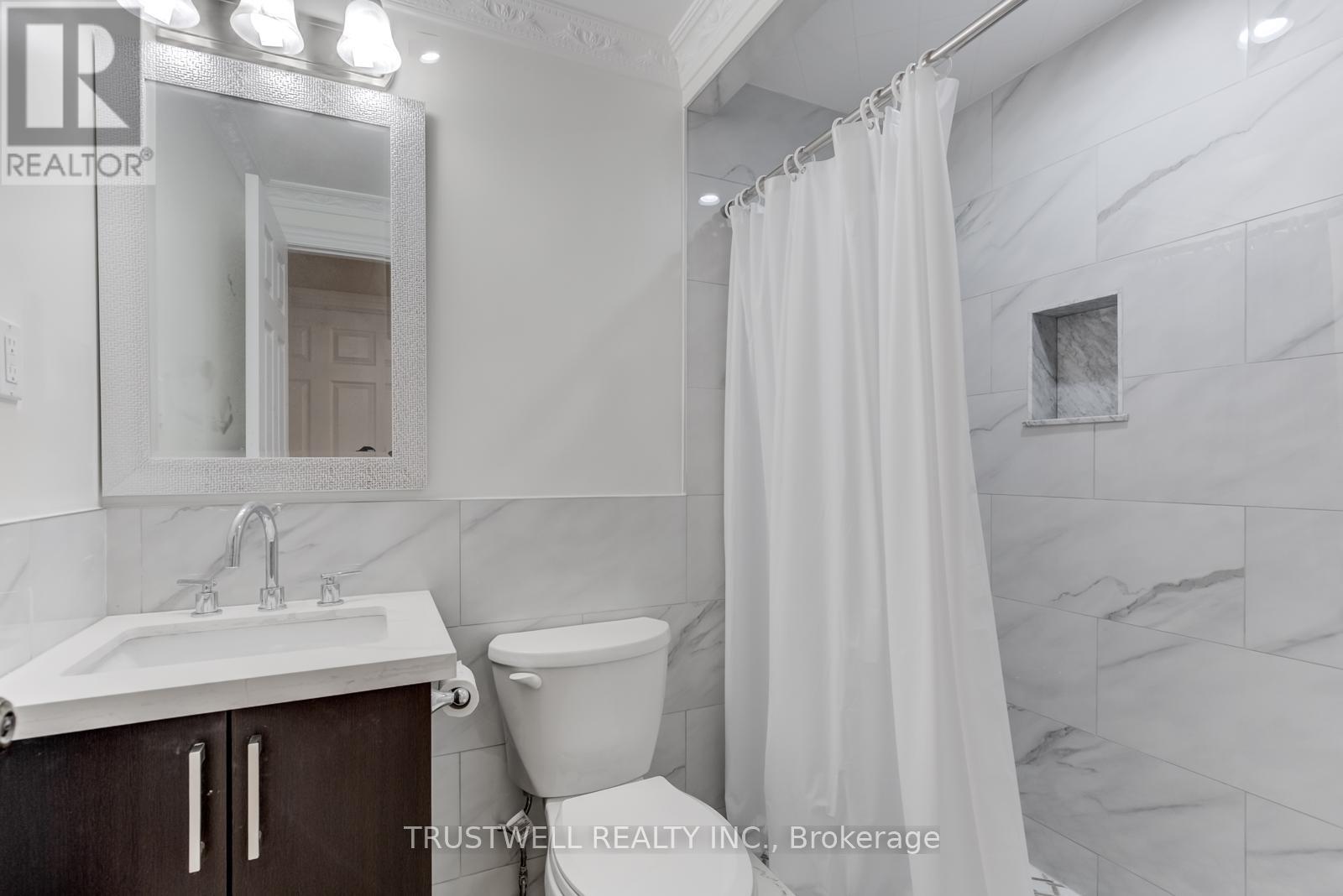 142 BORDEN STREET - 34
