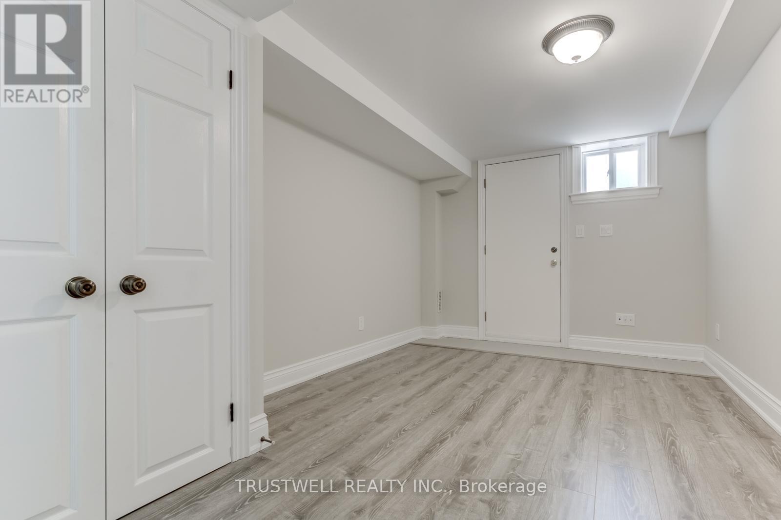 142 BORDEN STREET - 41