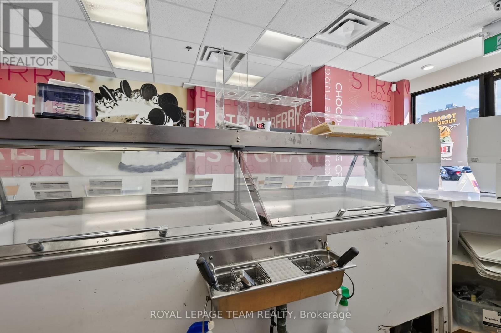 1 Bath Business for Sale in Ottawa – 5 – 888 MEADOWLANDS DRIVE E, Ottawa – MLS# X13498468 - Image 11