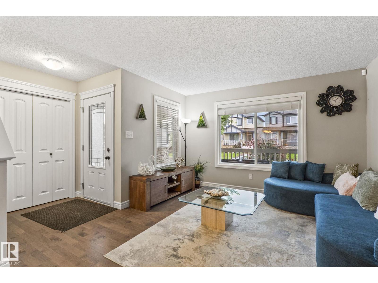 1542 33A ST NW NW - photo 4