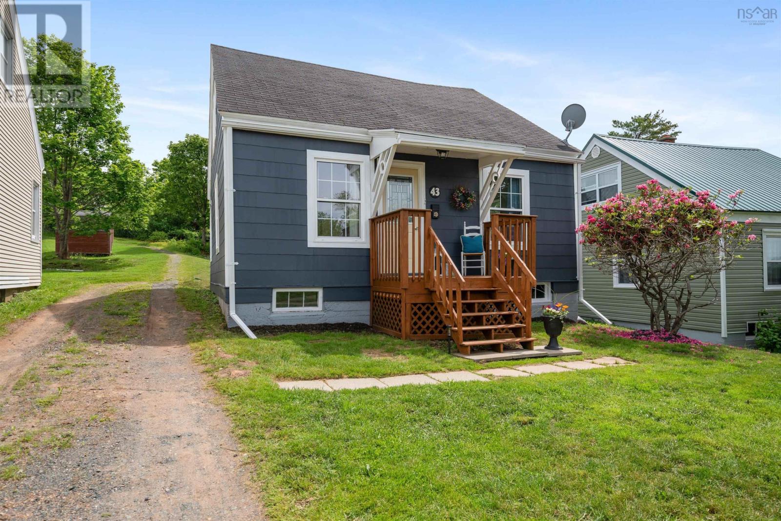 Property photo of 43 Highland Drive