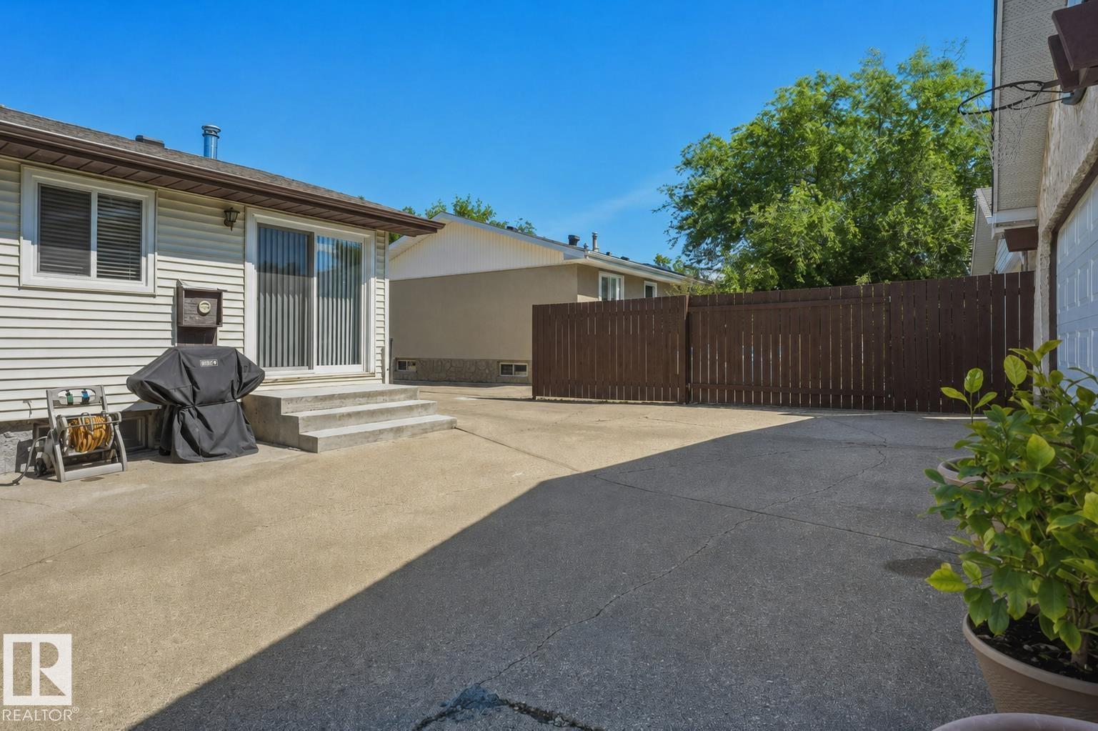 8901 94 AV — photo 26