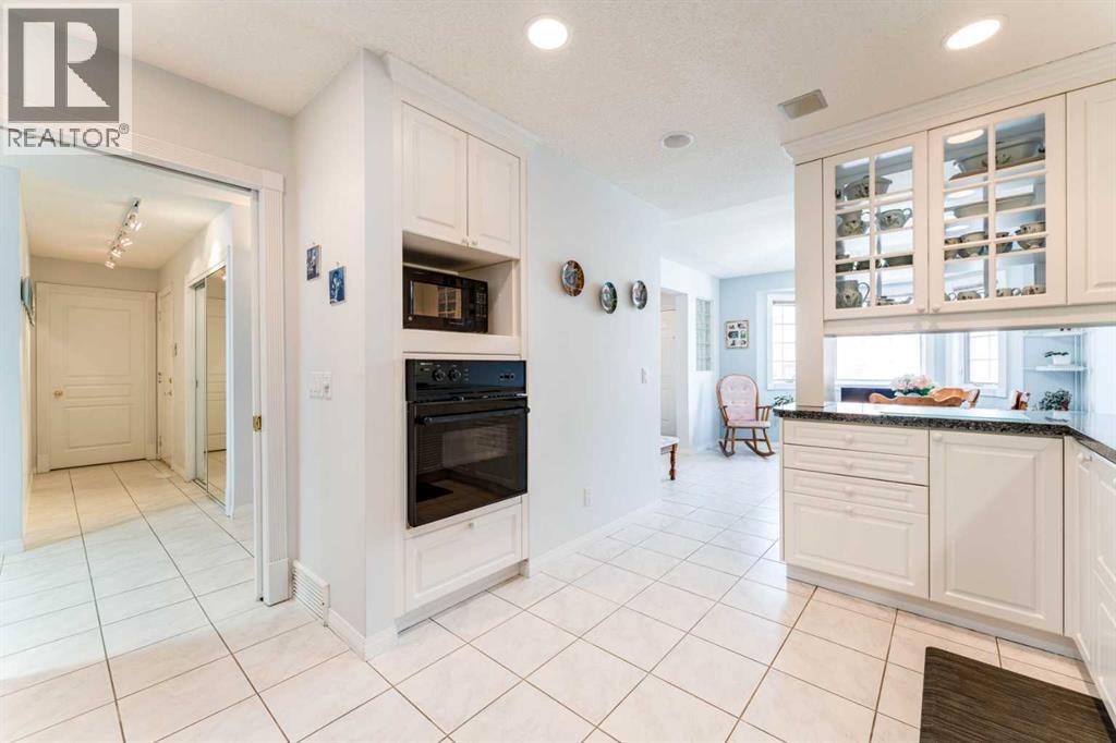 8 Prominence Path SW - 14