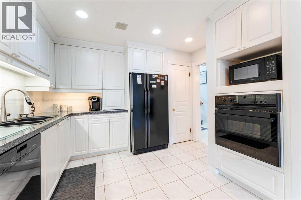 8 Prominence Path SW - 11