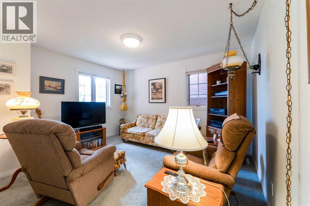 8 Prominence Path SW - 41
