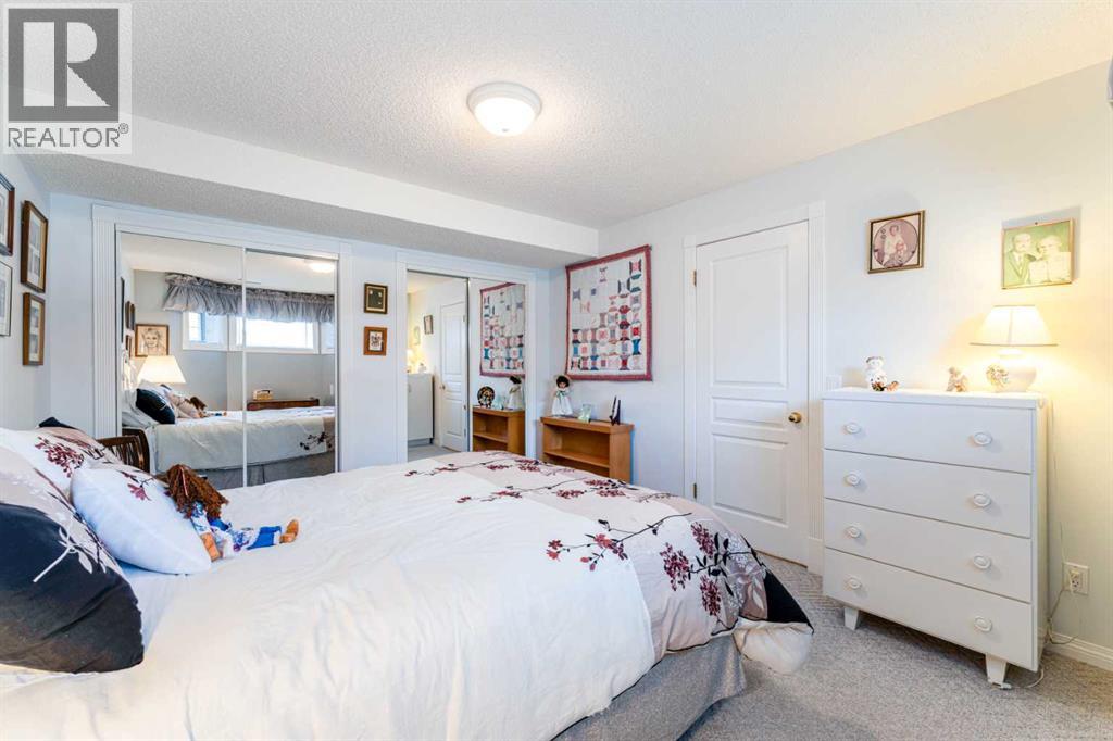 8 Prominence Path SW - 50