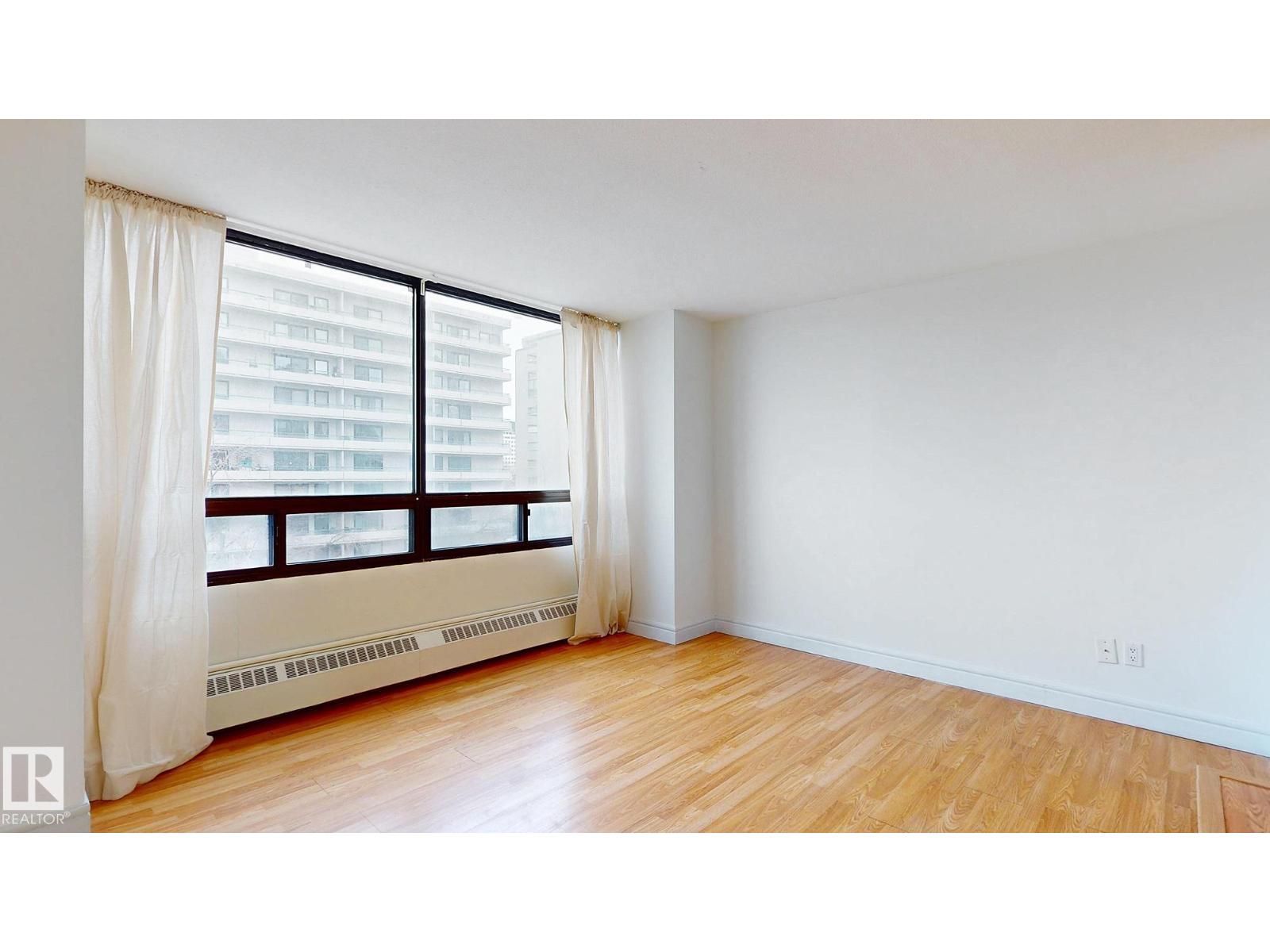 #417 10160 114 ST NW - 8