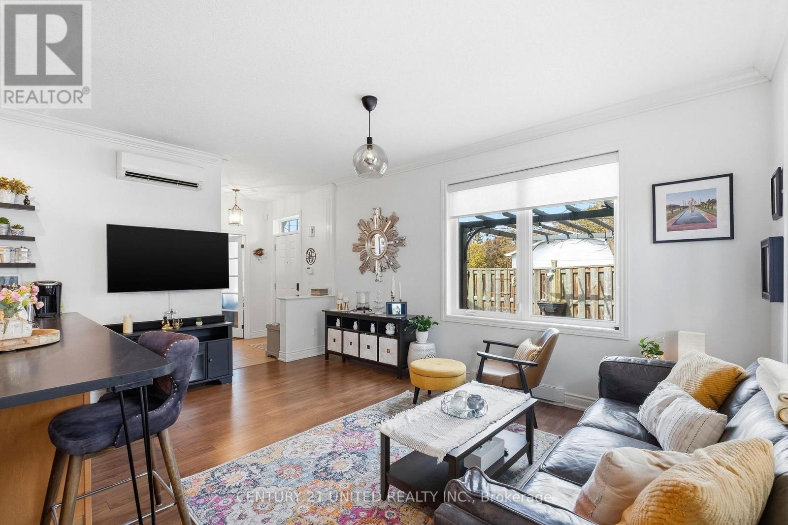 #4 774 ONTARIO STREET - 22
